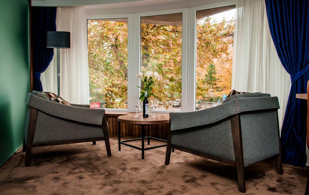 Nomad Luxury Suites Belgrado Buitenkant foto