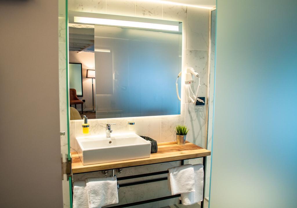 Nomad Luxury Suites Belgrado Buitenkant foto