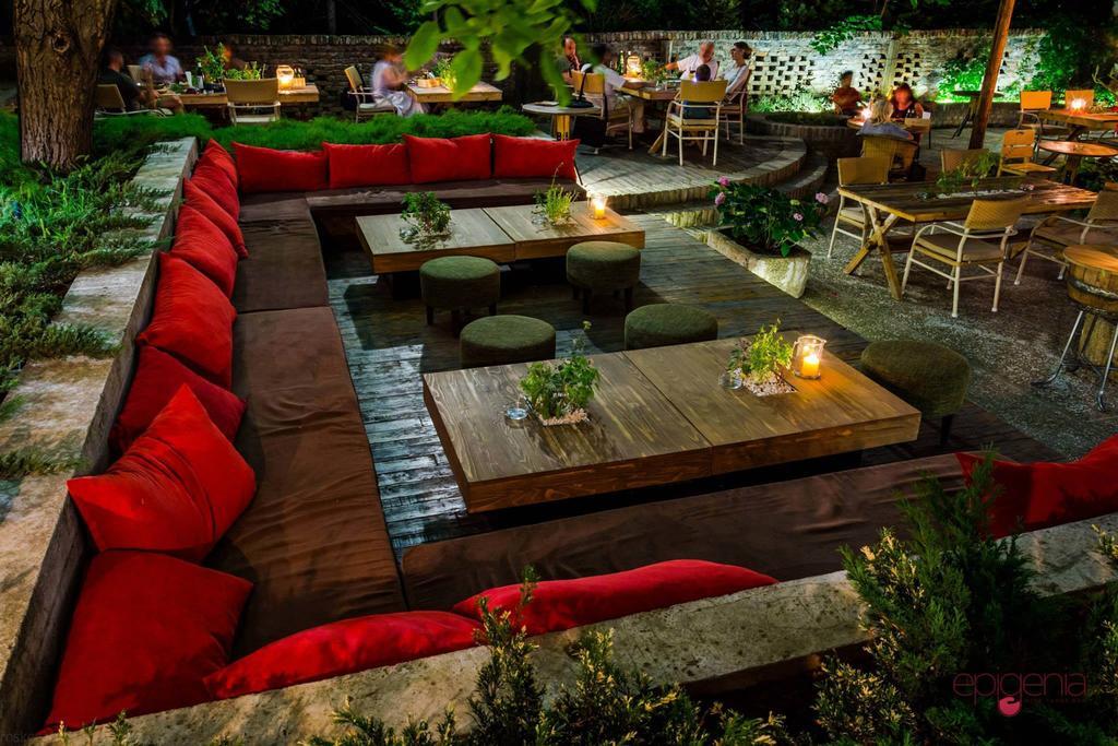 Nomad Luxury Suites Belgrado Buitenkant foto