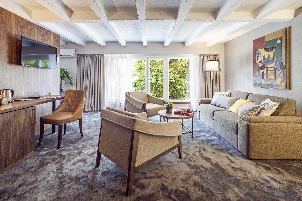 Nomad Luxury Suites Belgrado Buitenkant foto