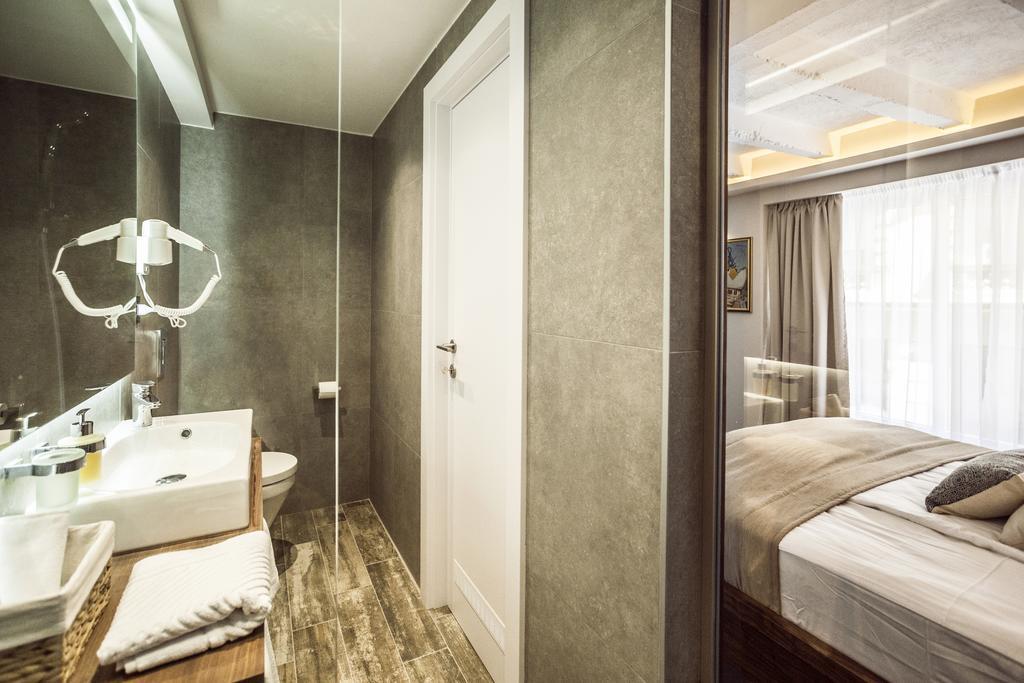 Nomad Luxury Suites Belgrado Buitenkant foto